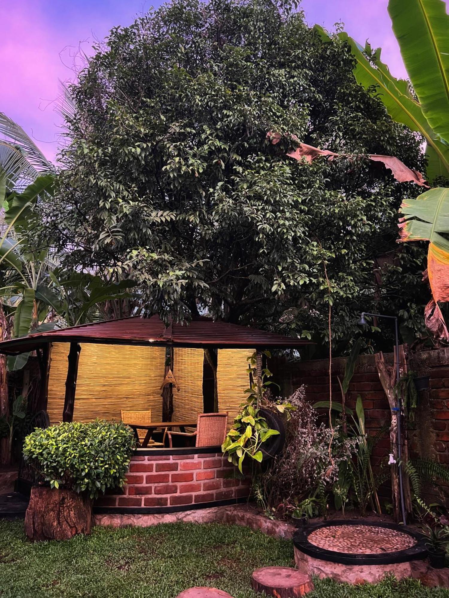 Hotel Igabara Hobbit House Tangalle Esterno foto