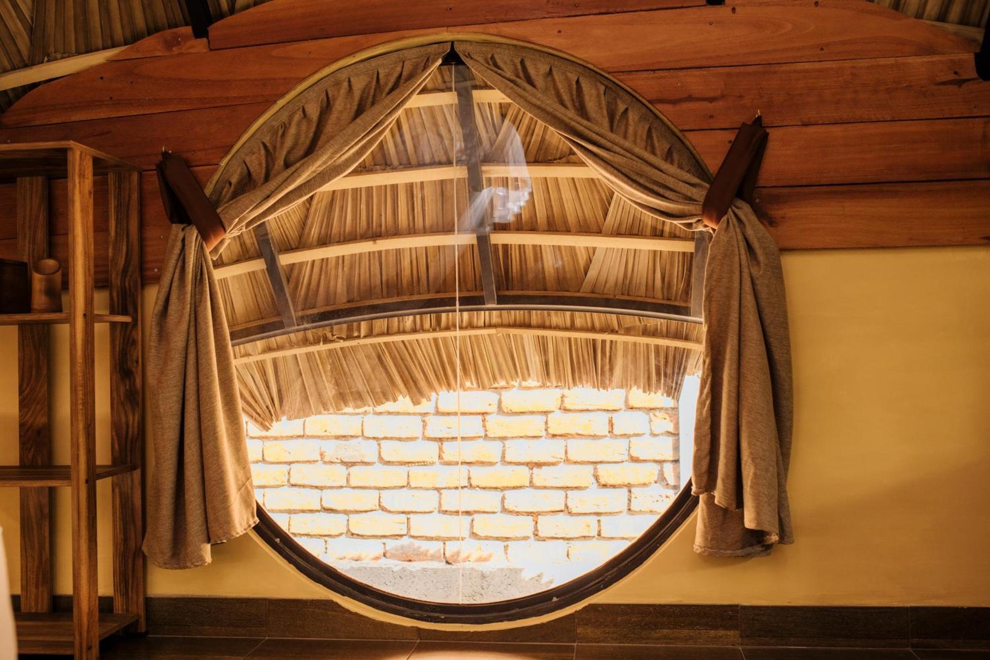 Hotel Igabara Hobbit House Tangalle Esterno foto