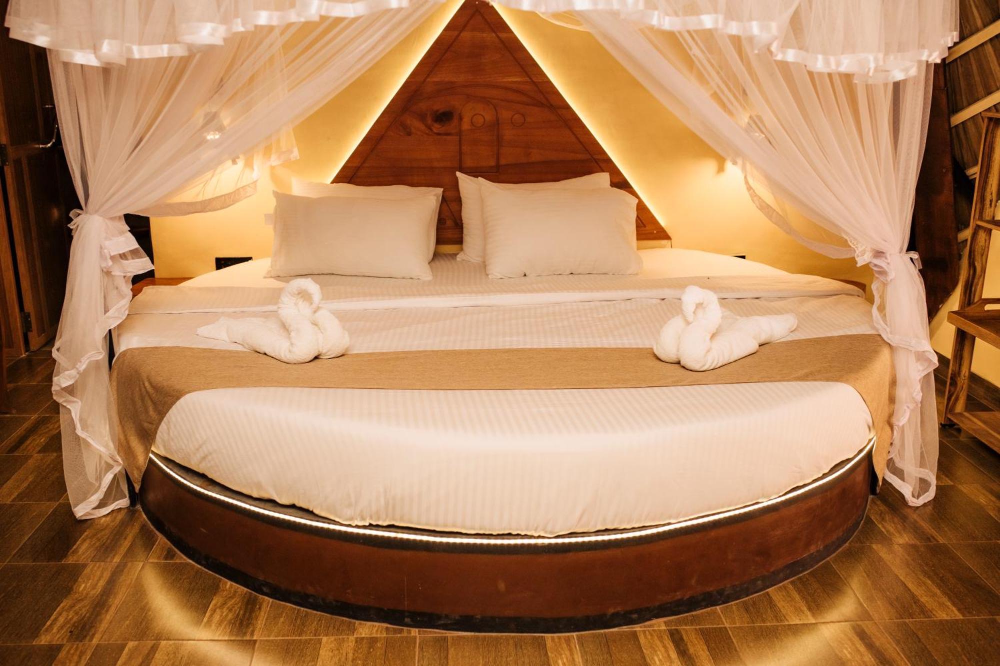 Hotel Igabara Hobbit House Tangalle Esterno foto